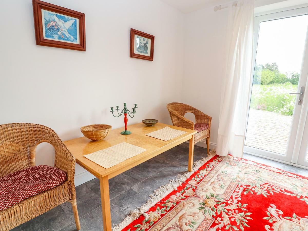 The Stables Villa Frodsham Kültér fotó
